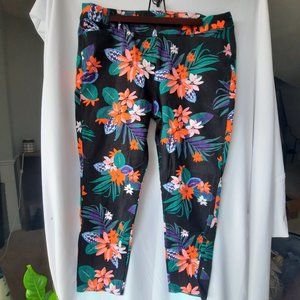 Old Navy Tropical print Pixie Pants